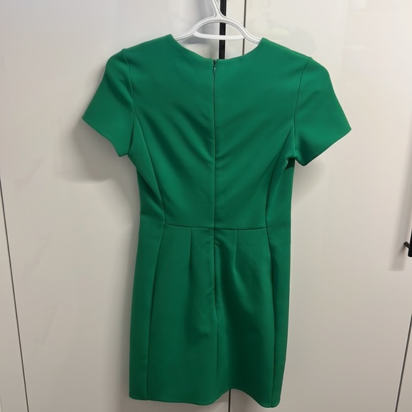 Top Shop emerald green short sleeve dress - Picture 3 of 3